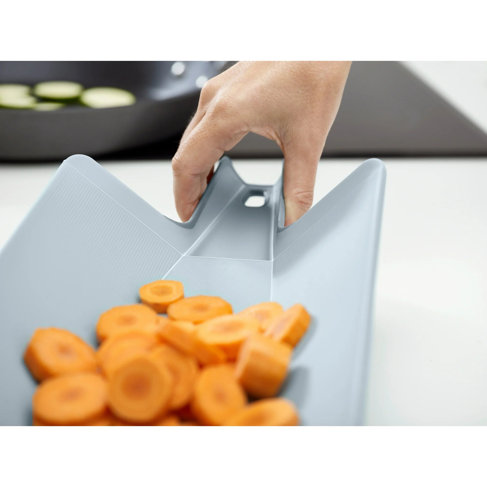 Joseph Joseph Duo Folding Cutting Board – Foldable Dual Surface Chopping Board with Drip Tray – Space-Saving Kitchen Tool